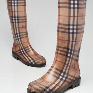 Burberry Women's Checkered Rain Boots - Beige and Black